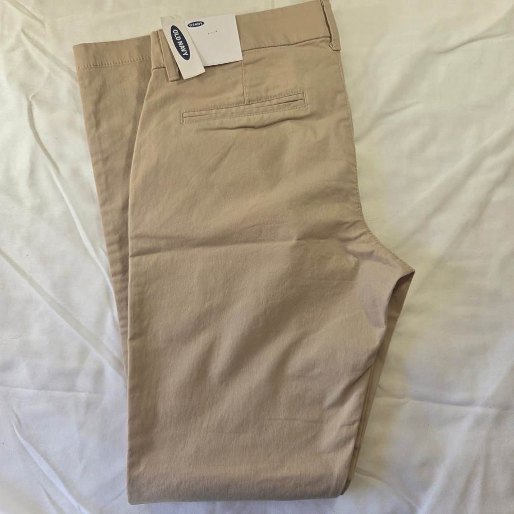 Old Navy Women Khaki Pixie Boot-Cut Chino Pants Tan Size 6 NWT